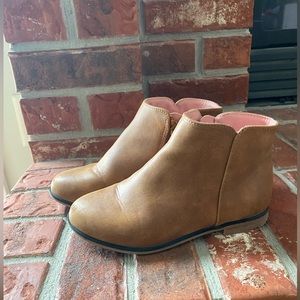 Cat & Jack Booties Size 12